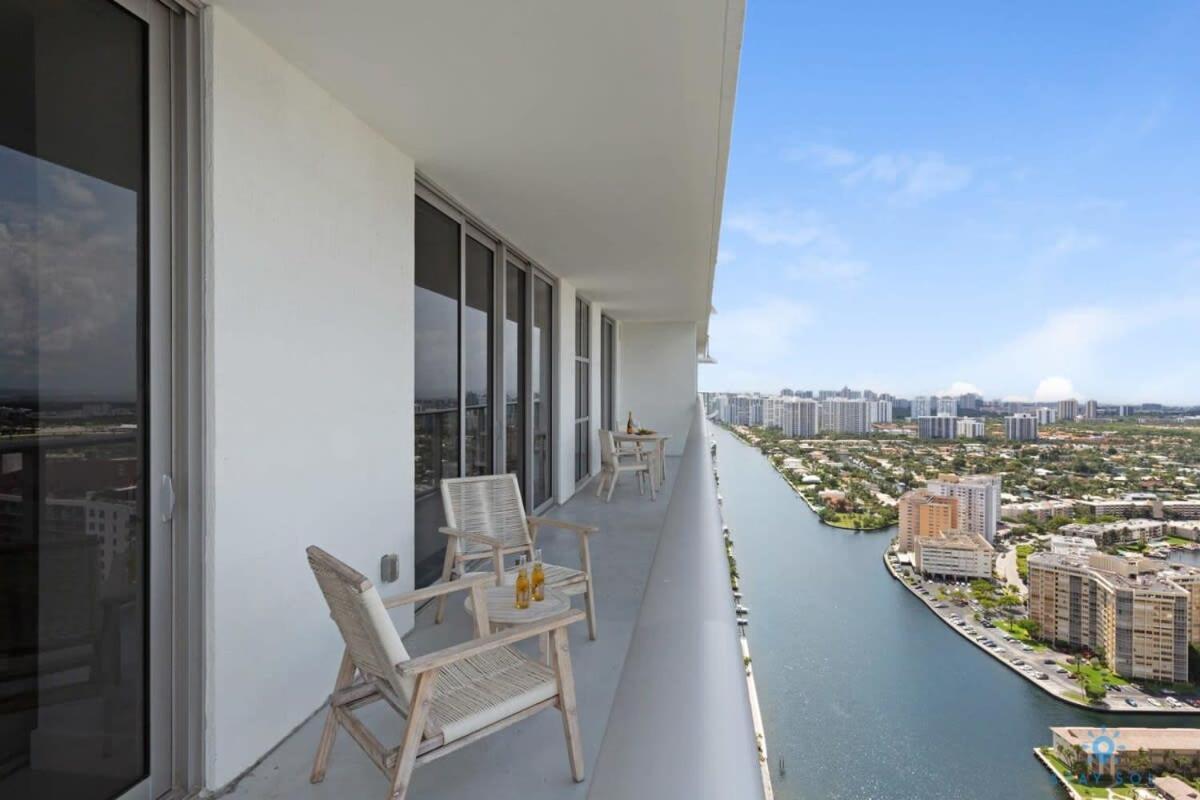 Bayview Luxury: 3Br Pools Oceanfront Amenities Apartment Hollywood Exterior photo