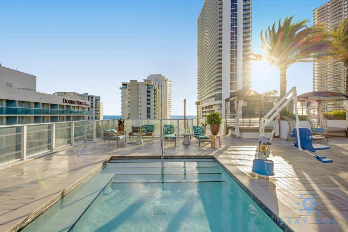 Bayview Luxury: 3Br Pools Oceanfront Amenities Apartment Hollywood Exterior photo